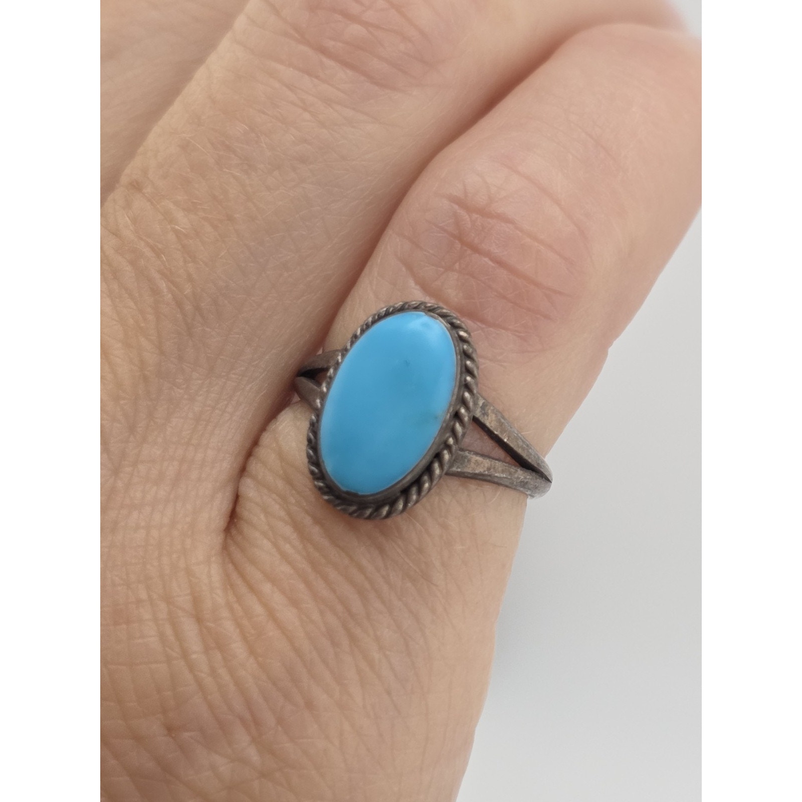 Vintage Natural Blue Turquoise Sterling Silver 925 Native American Ring Size 45 140$
